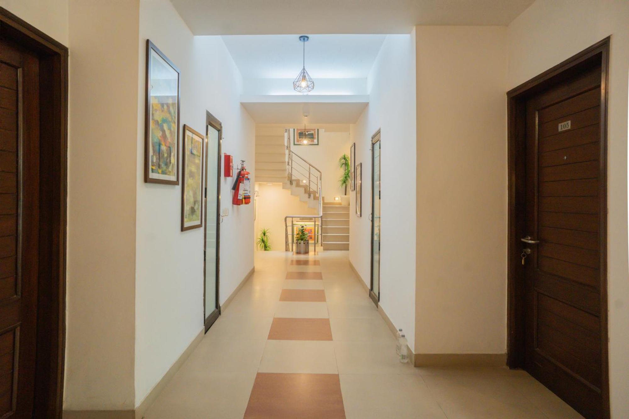 อหุชา เรสซิเดนซี พาร์คเลน Hotel คูร์เคาน์ ภายนอก รูปภาพ