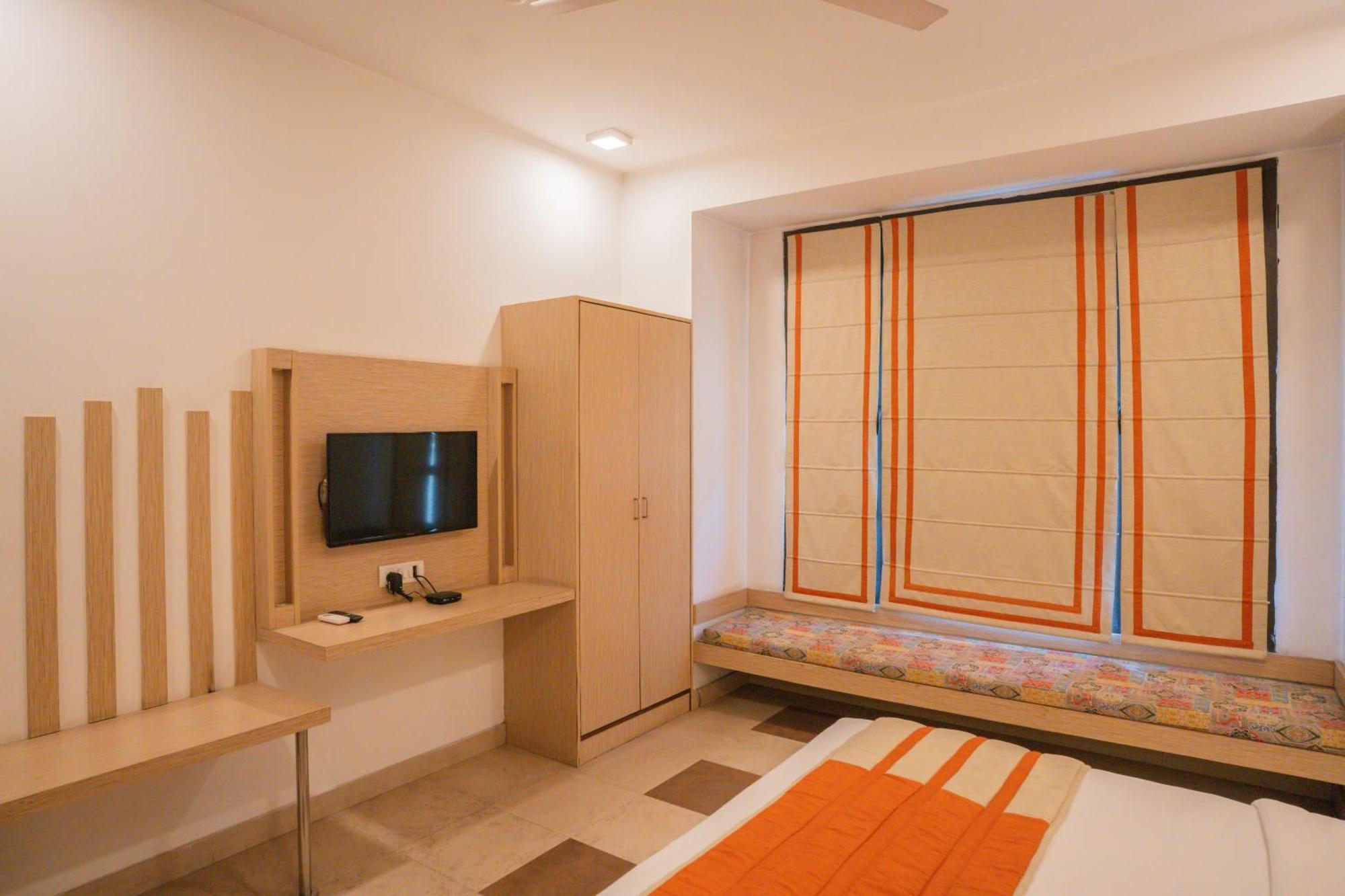 อหุชา เรสซิเดนซี พาร์คเลน Hotel คูร์เคาน์ ภายนอก รูปภาพ