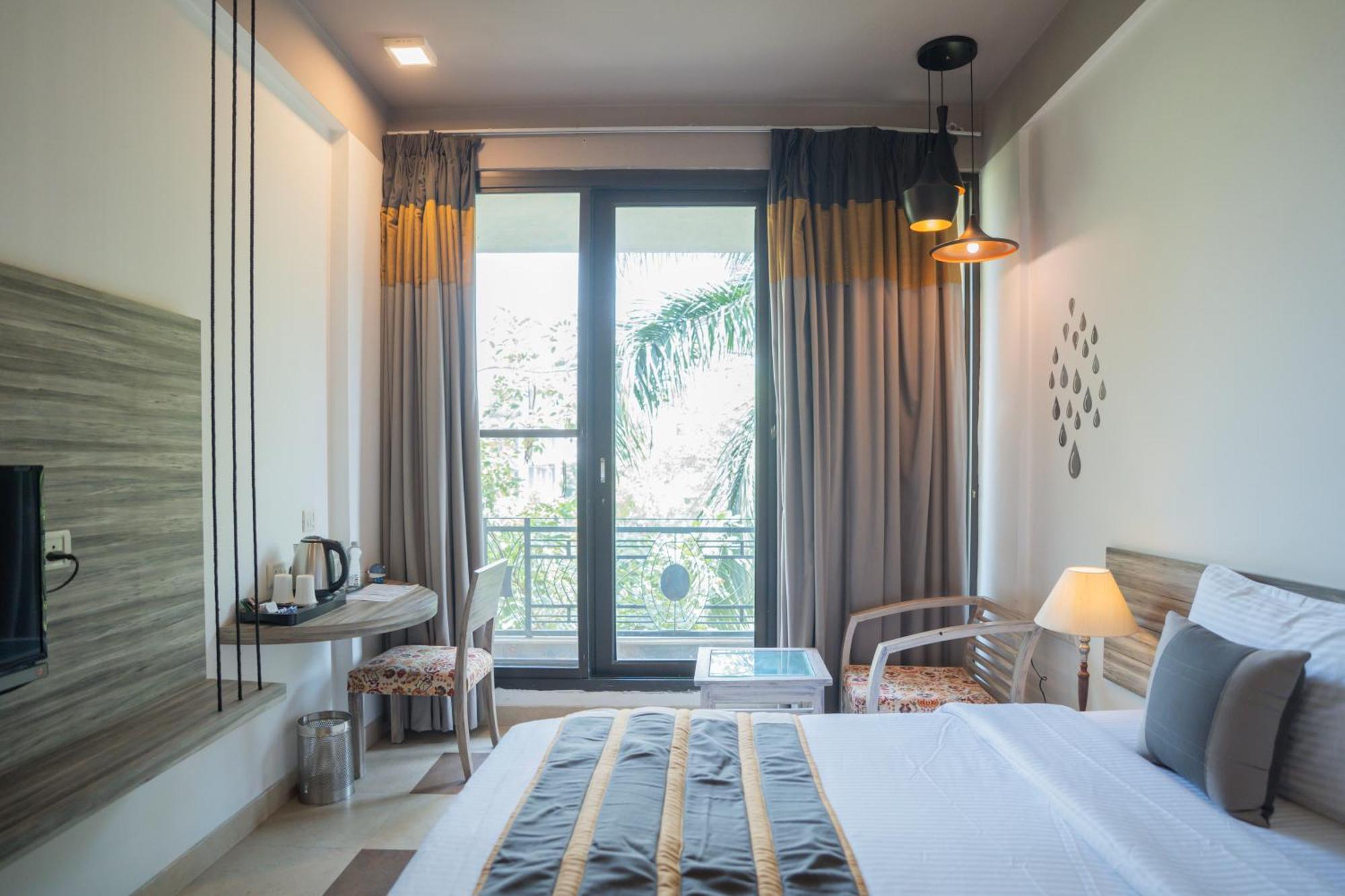 อหุชา เรสซิเดนซี พาร์คเลน Hotel คูร์เคาน์ ภายนอก รูปภาพ